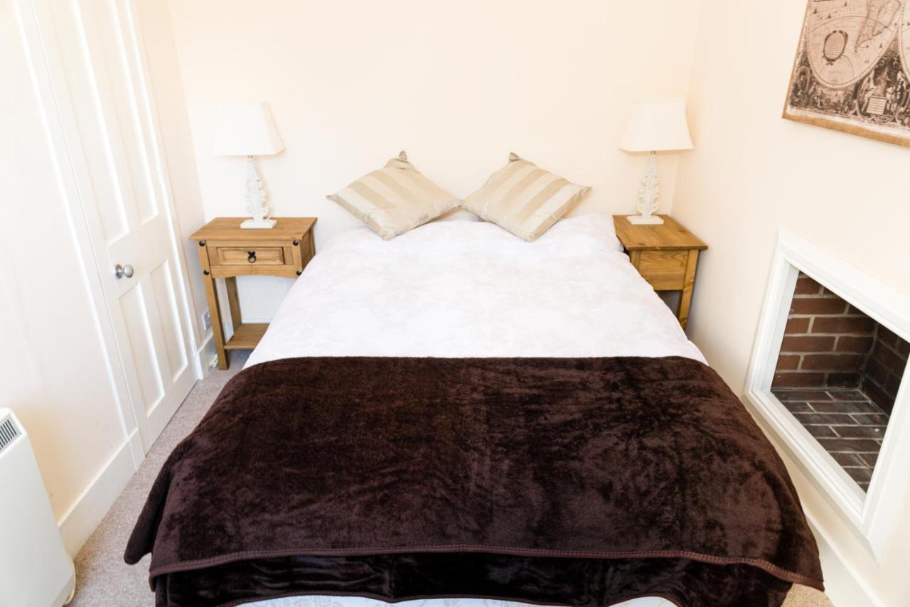 Stylish 2 Bedroom, City Centre Apartment Aberdeen Exterior foto