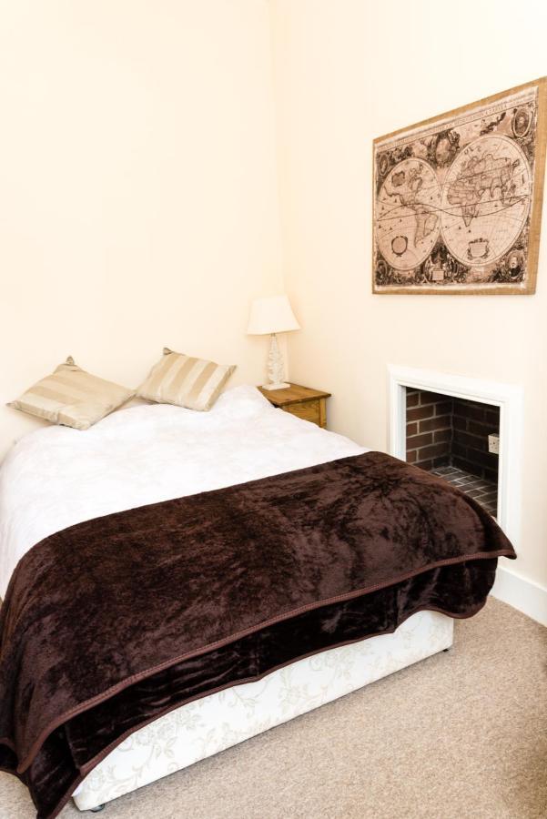 Stylish 2 Bedroom, City Centre Apartment Aberdeen Exterior foto